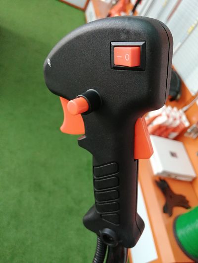 DESBROZADORA CON RUEDAS ANOVA D52R 51.7 CC - 1.7kw