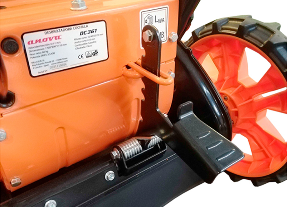 DESBROZADORA DE CUCHILLA ANOVA 5HP - 61CM (AUTOPROPULSADA)