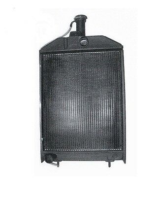 RADIADOR ADAPTABLE A JOHN DEERE 515 - 717 - 818 REF. 111.041.013A