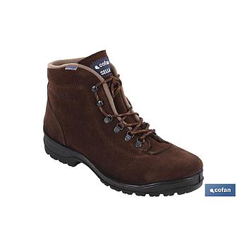 BOTA TREKKING MARRÓN HIDRÓFUGA MOD. SELLA T-44